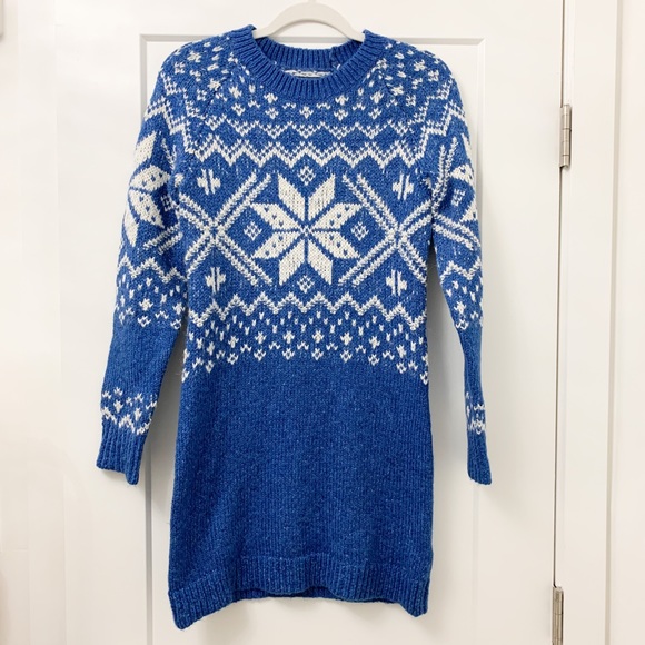 🍀Sale 4/$20 Abercrombie & Fitch Nordic style sweater dress - Picture 1 of 10